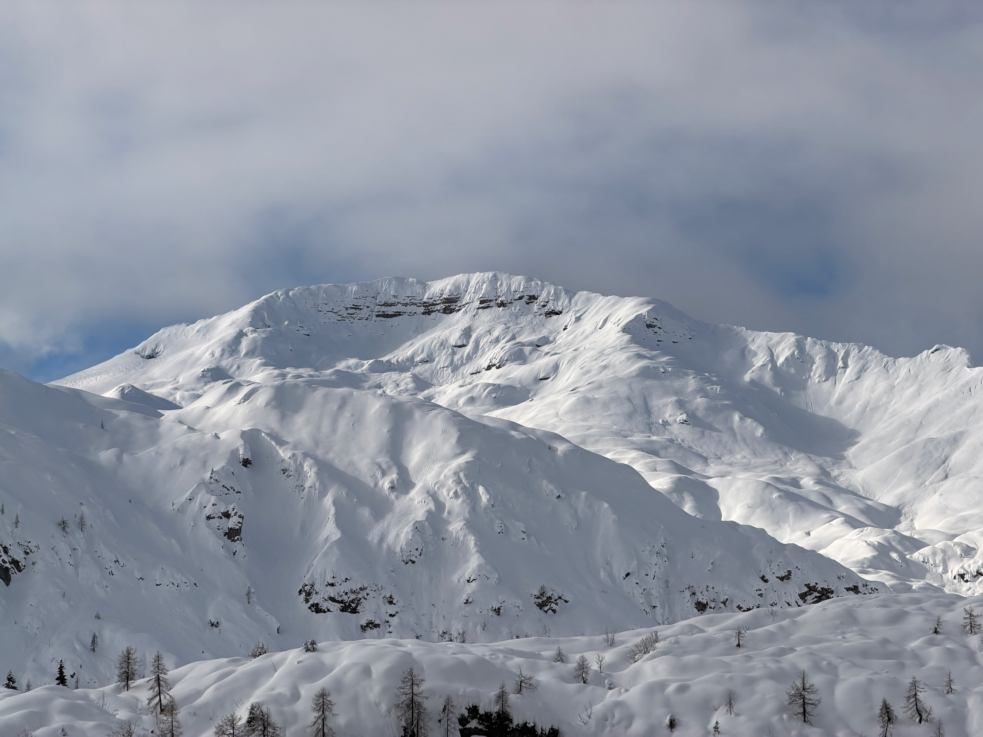 Koča pod Bogatinom – fotografija s poti