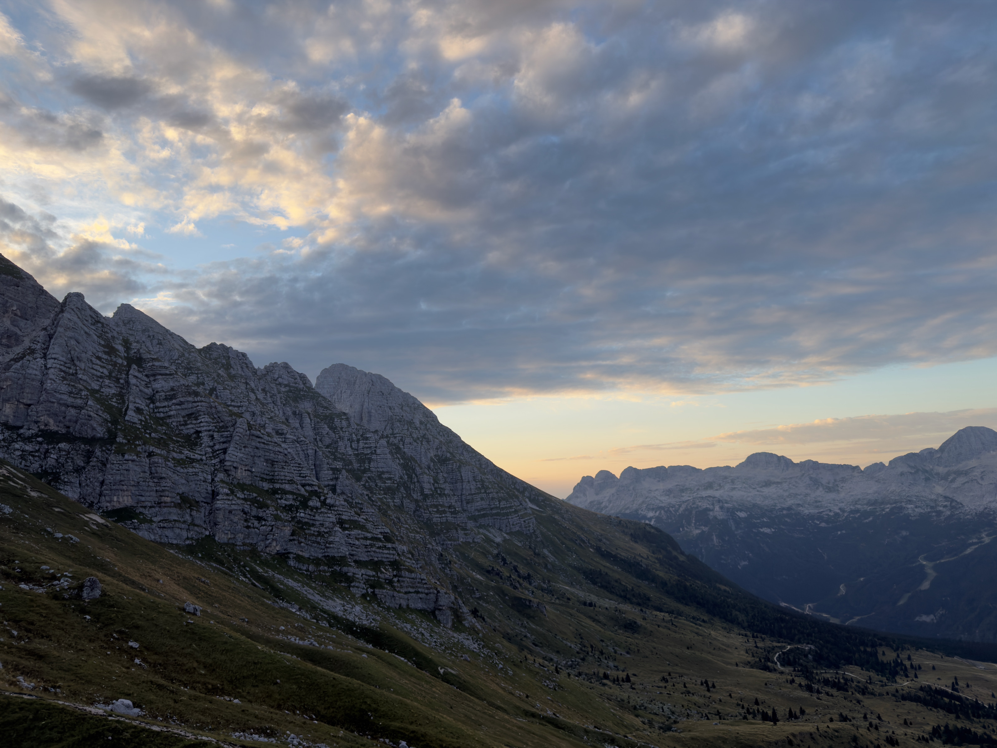Montaž / Jôf di Montasio – fotografija s poti