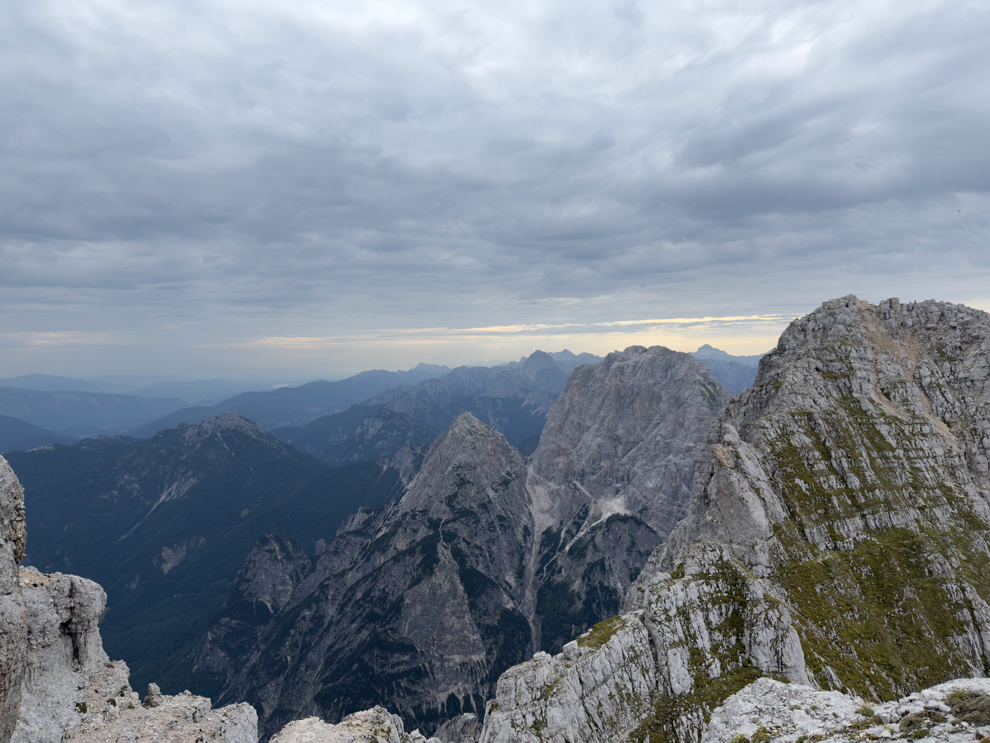 Montaž / Jôf di Montasio – fotografija s poti