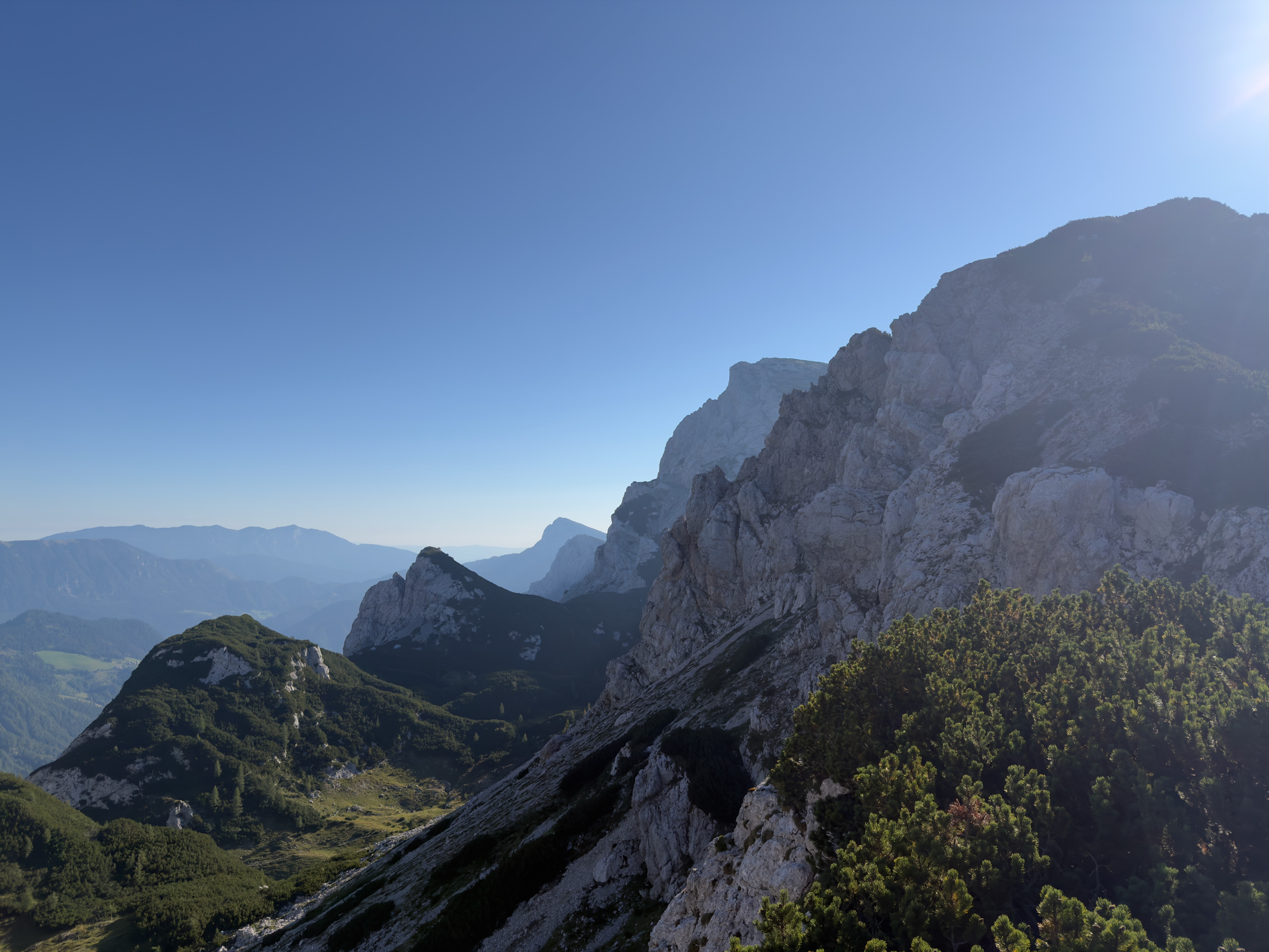 Ojstrica – fotografija s poti